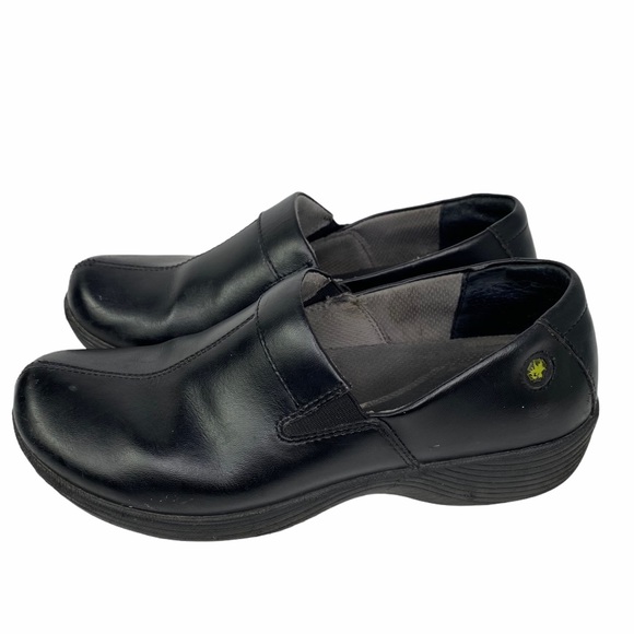 dansko work wonders coral